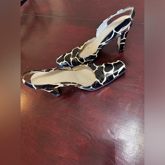 Marino Fabiani Black and White Giraffe Print Slingback Heels–Size EU 37.5 (US 7) - Picture 7 of 8